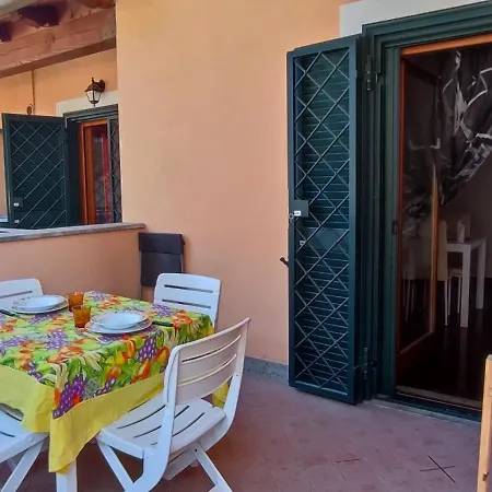 Appartamento Caronni, - Relax E Mare A Due Passi Da Roma *
